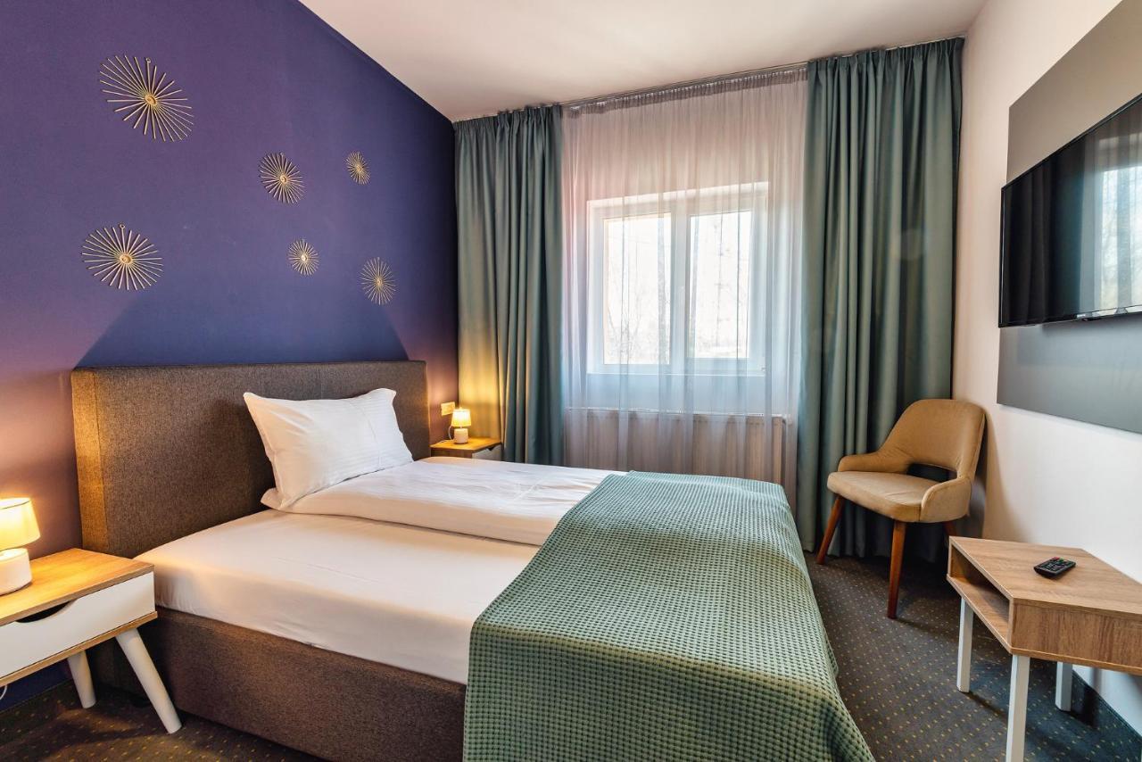 ויקטוריה Saga Rooms מראה חיצוני תמונה