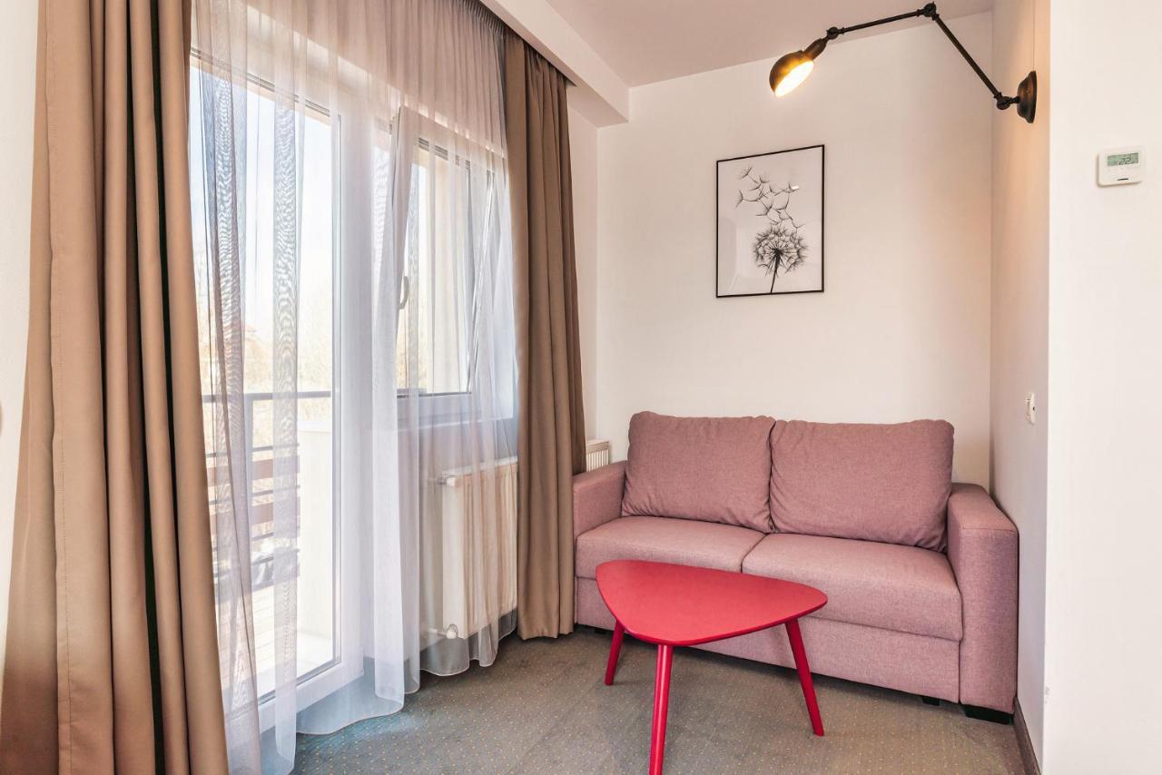 ויקטוריה Saga Rooms מראה חיצוני תמונה