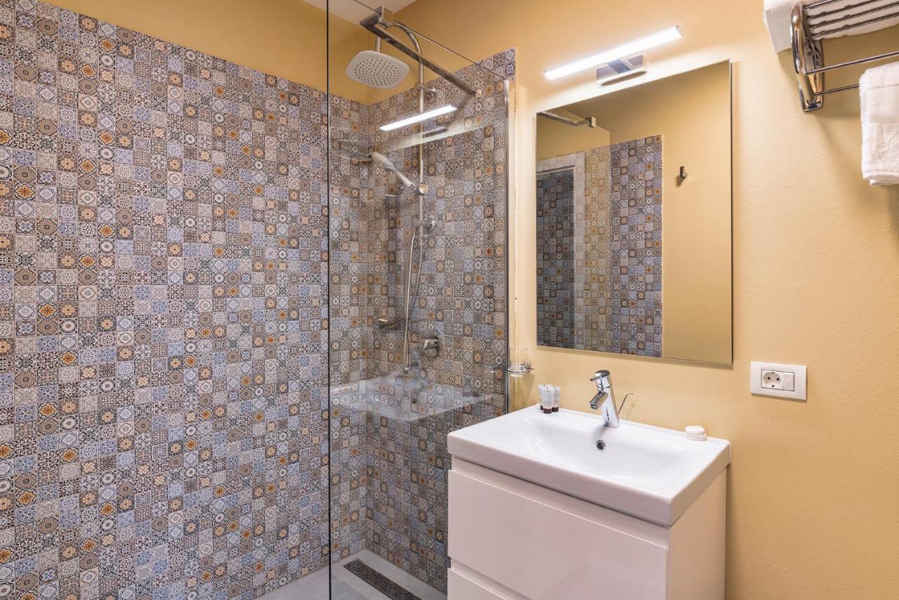 ויקטוריה Saga Rooms מראה חיצוני תמונה