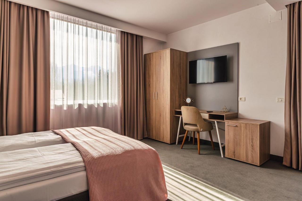 ויקטוריה Saga Rooms מראה חיצוני תמונה
