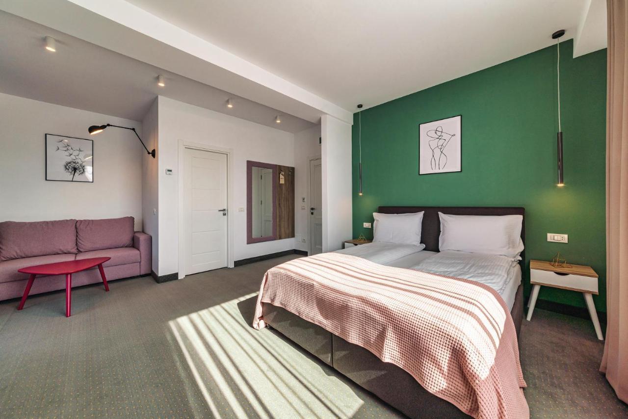 ויקטוריה Saga Rooms מראה חיצוני תמונה