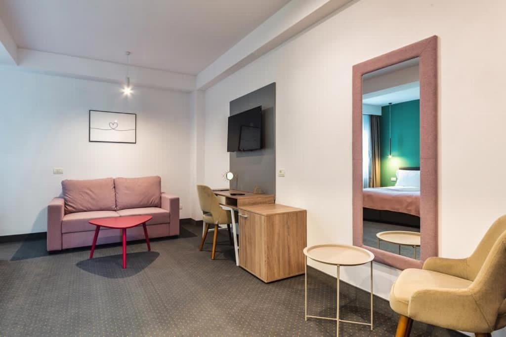 ויקטוריה Saga Rooms מראה חיצוני תמונה